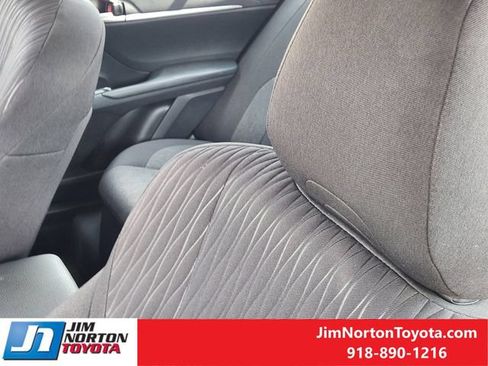 Used 2025 Toyota Camry LE FWD image 15