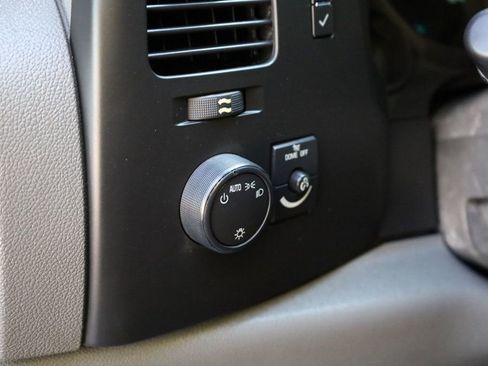 Used 2011 Chevrolet Silverado 1500 W/T image 30