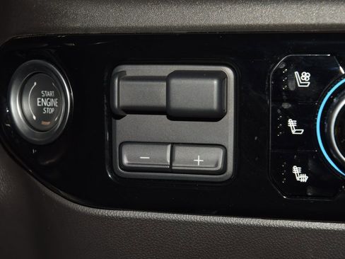 Used 2024 GMC Sierra 1500 SLT w/ SLT Premium Plus Package image 31