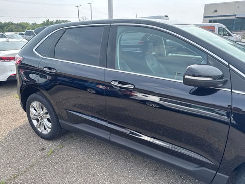 Used 2024 Ford Edge Titanium AWD/4WD image 7