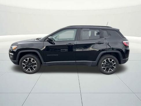 Used 2020 Jeep Compass Sport image 2