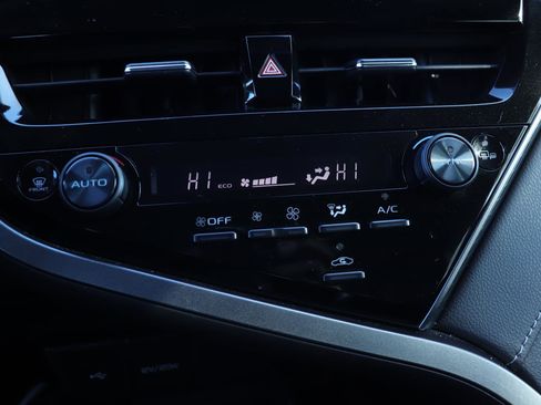 Used 2023 Toyota Camry SE image 28