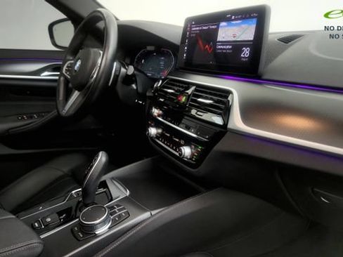 Used 2023 BMW 530i w/ M Sport Package RWD image 34