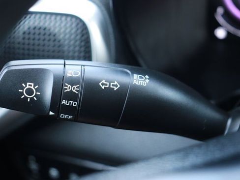 Used 2025 Kia Soul LX w/ LX Technology Package FWD image 21
