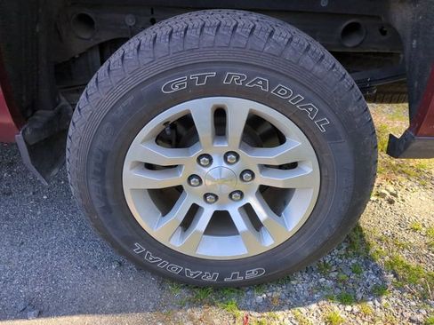 Used 2018 Chevrolet Silverado 1500 LT w/ All Star Edition image 10