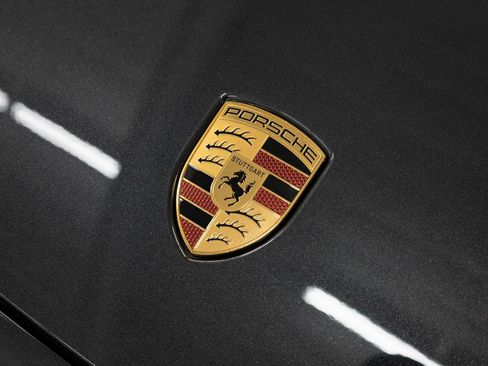 New 2026 Porsche Macan 4 Electric image 11