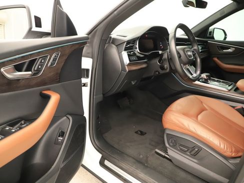 Used 2019 Audi Q8 Premium Plus w/ Premium Plus AWD/4WD image 13