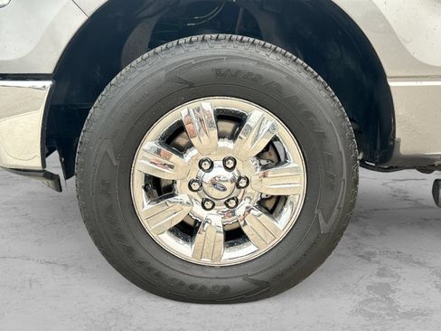 Used 2011 Ford F150 XLT w/ XLT Chrome Pkg AWD/4WD image 17