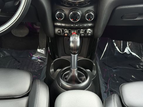 Used 2019 MINI Cooper S image 23