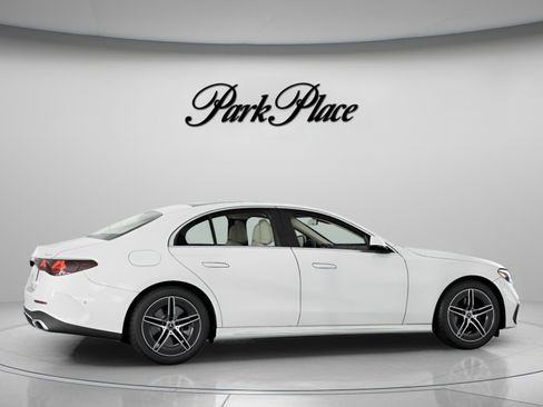 New 2026 Mercedes-Benz E 450 4MATIC Sedan image 24