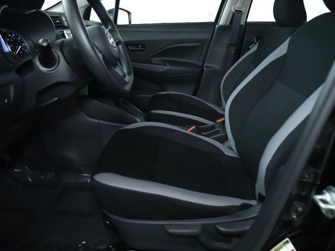 Certified 2025 Nissan Versa S w/ Trunk Package image 18