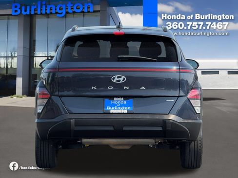 Used 2025 Hyundai Kona SEL AWD/4WD image 5
