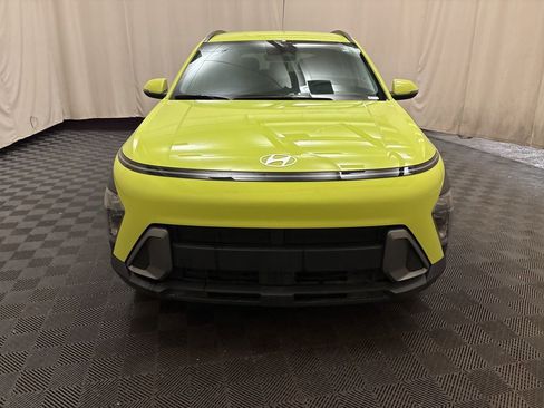 Used 2024 Hyundai Kona SEL w/ Convenience Package image 2