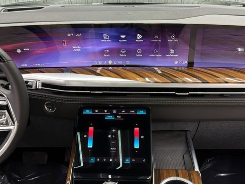 Used 2026 Cadillac Escalade Platinum Sport AWD/4WD image 27