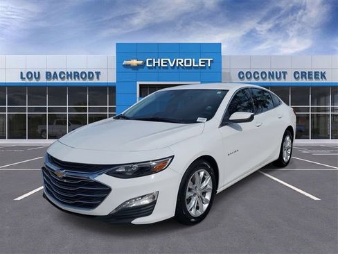 Used 2024 Chevrolet Malibu LT image 2