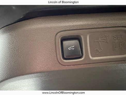 Used 2024 Lincoln Navigator Reserve AWD/4WD image 28