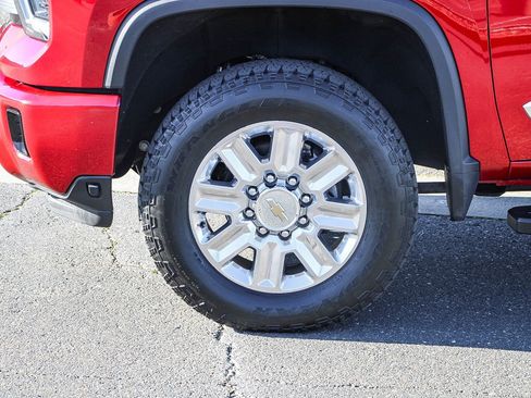 Used 2025 Chevrolet Silverado 3500 High Country w/ Technology Package image 8