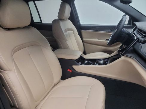 Used 2023 Jeep Grand Cherokee 4WD 4xe image 21