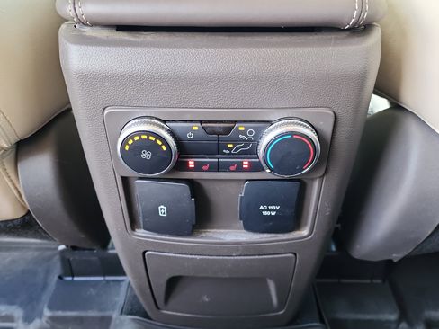 Used 2022 Ford Explorer Platinum w/ Equipment Group 601A image 13