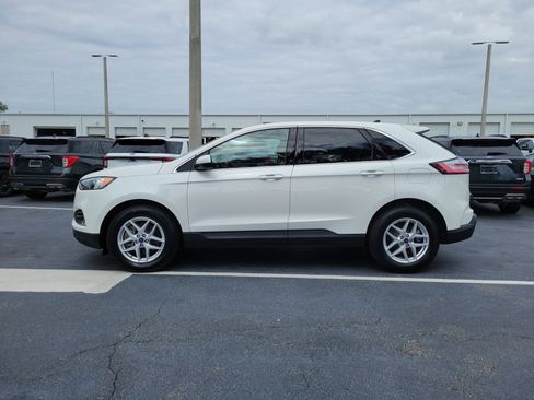 Certified 2022 Ford Edge SEL w/ Convenience Package AWD/4WD image 6