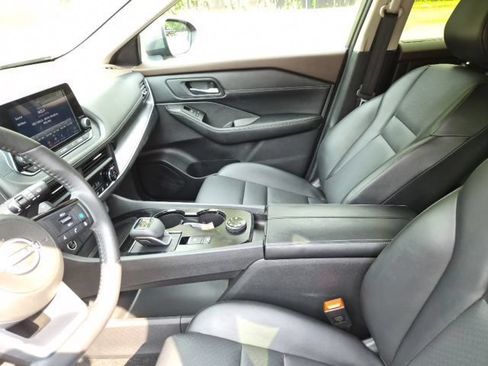 Used 2023 Nissan Rogue SV w/ SV Premium B Package AWD/4WD image 18
