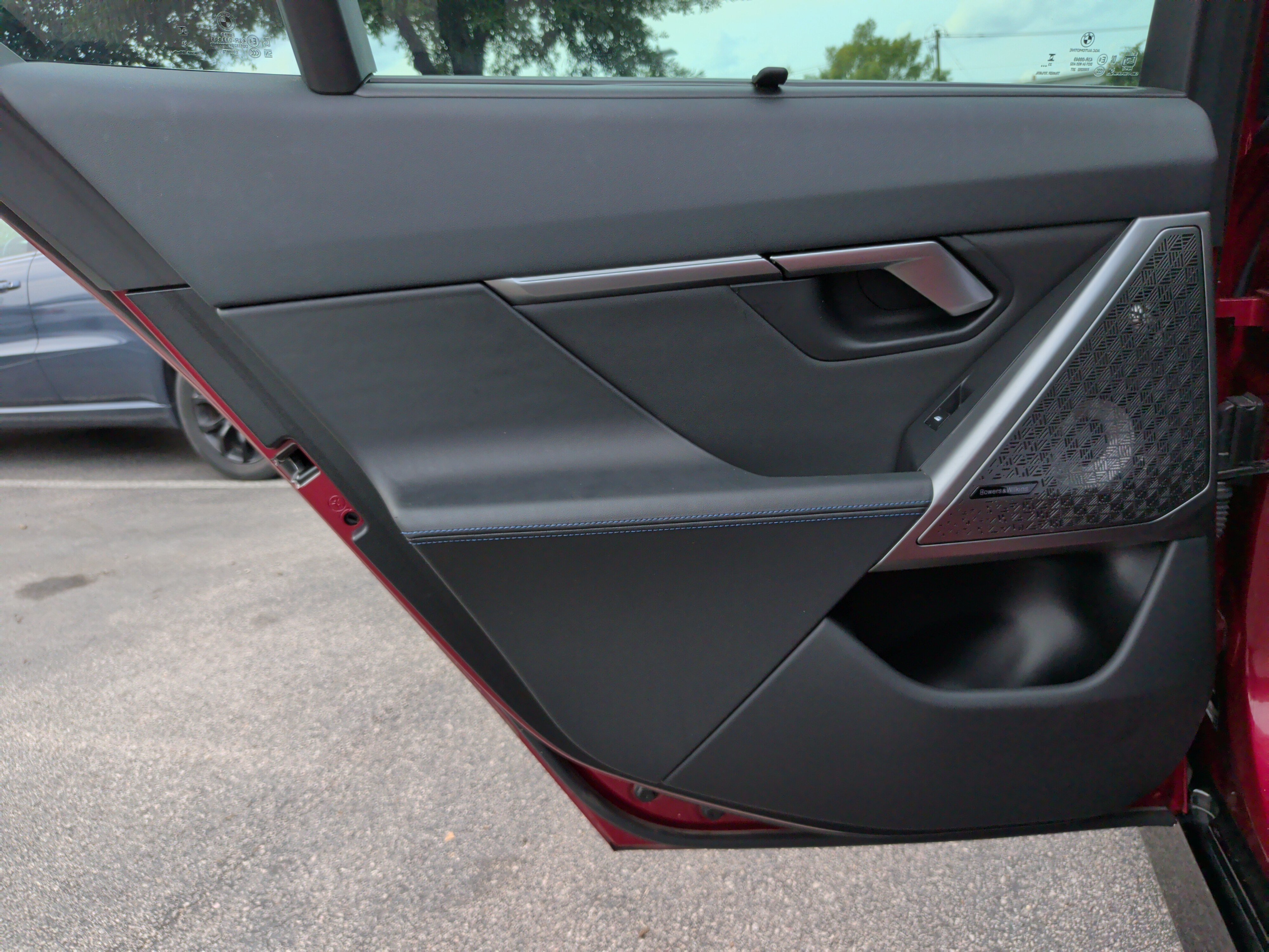 Certified 2024 BMW i5 eDrive40i w/ M Sport Package RWD image 36