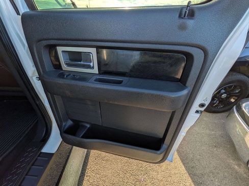 Used 2011 Ford F150 Platinum image 29