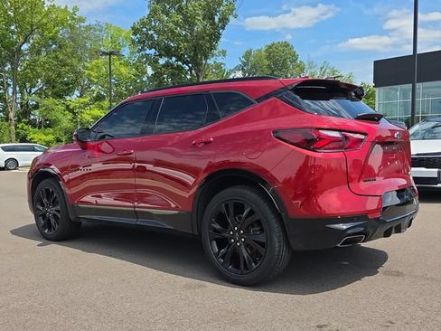 Used 2022 Chevrolet Blazer RS w/ Enhanced Convenience Package FWD image 3
