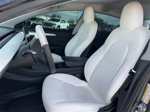 Used 2022 Tesla Model 3 Long Range image 21