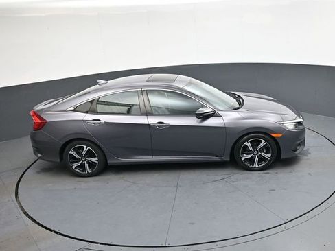 Used 2017 Honda Civic Touring image 18