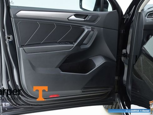 Used 2023 Volkswagen Tiguan SE image 55