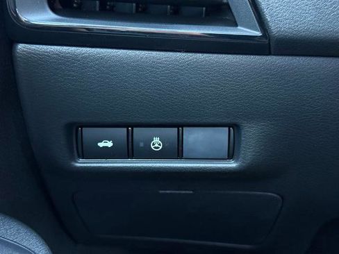 New 2026 Nissan Sentra SV w/ SV Convenience Package FWD image 23