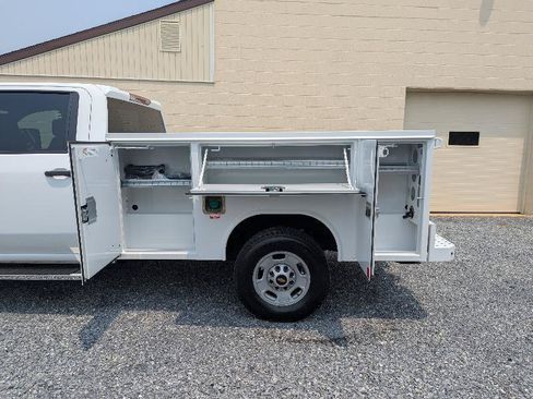 Used 2024 Chevrolet Silverado 2500 W/T w/ WT Convenience Package AWD/4WD image 5