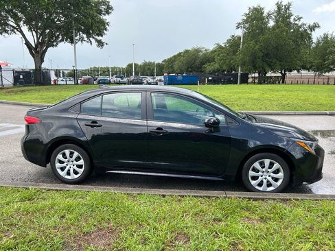 Used 2024 Toyota Corolla LE FWD image 7