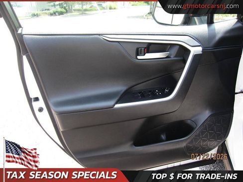 Used 2021 Toyota RAV4 XSE AWD/4WD image 20