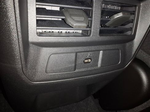 Used 2025 Chevrolet Colorado LT AWD/4WD image 20
