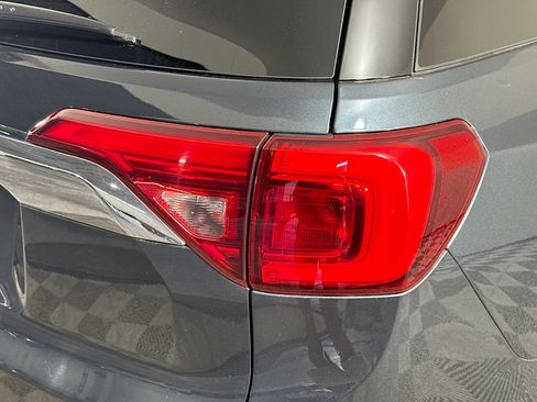 Used 2019 GMC Acadia SLE image 34