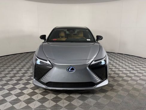 Used 2023 Lexus RZ 450e Premium w/ Technology Package image 5