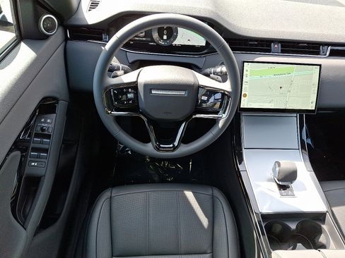Certified 2025 Land Rover Range Rover Evoque S AWD/4WD image 4