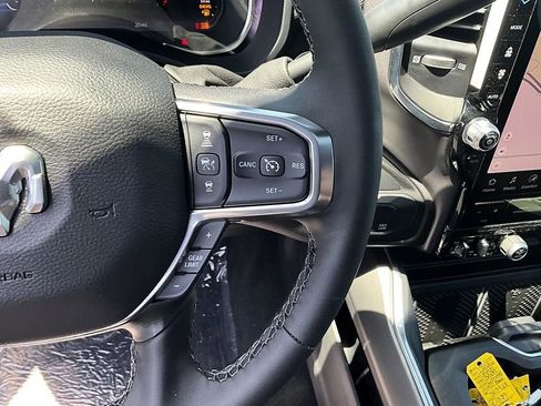 New 2026 RAM 3500 Laramie AWD/4WD image 33