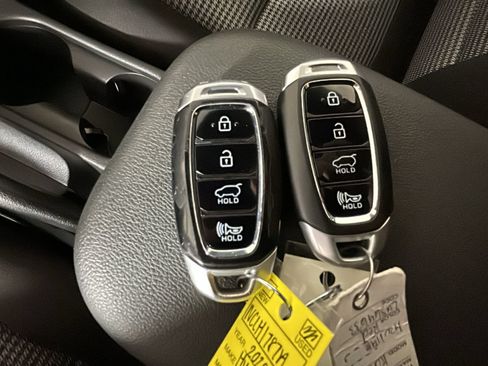 Used 2020 Hyundai Kona SEL AWD/4WD image 24