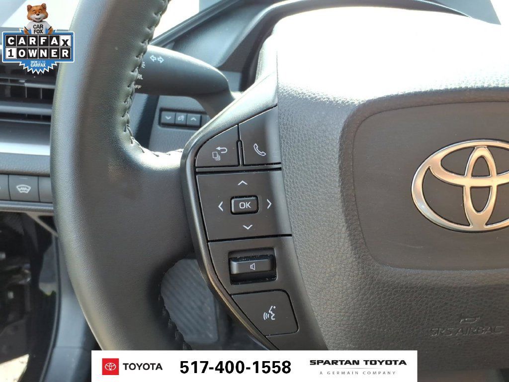 Used 2025 Toyota Prius LE FWD image 16