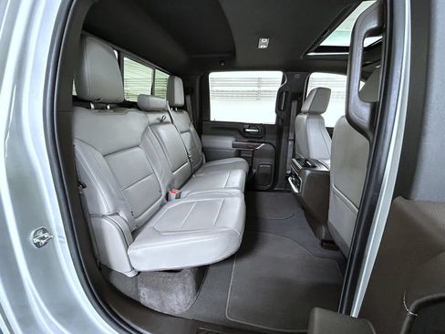 Certified 2022 GMC Sierra 2500 SLT w/ SLT Convenience Package AWD/4WD image 19