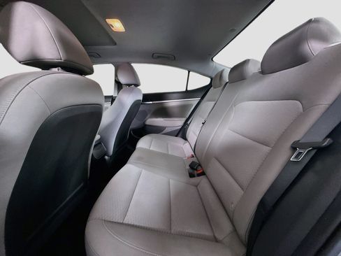 Used 2020 Hyundai Elantra Value Edition FWD image 25