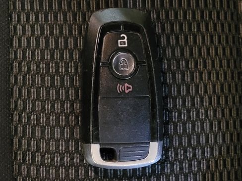 Used 2019 Ford Explorer XLT w/ Class III Trailer Tow Package FWD image 32