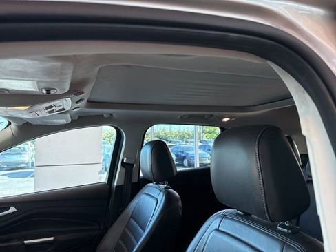 Used 2017 Ford Escape Titanium AWD/4WD image 11