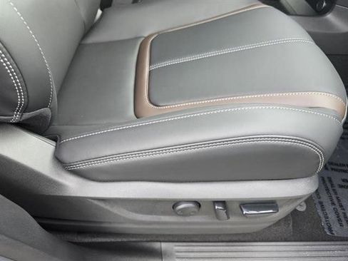 New 2026 Nissan Armada SL w/ Captain's Chari Seat Package image 20