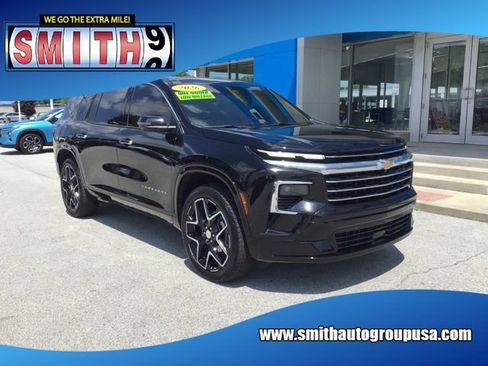 Certified 2026 Chevrolet Traverse High Country w/ LPO, Floor Liner Package AWD/4WD image 1