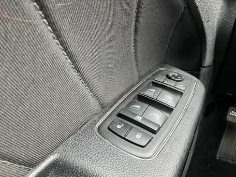 Used 2021 Dodge Charger SXT w/ Driver Convenience Group AWD/4WD image 18