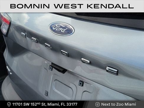 Used 2022 Ford Escape SEL image 6